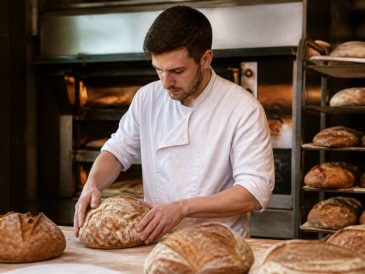 Devenir boulanger : quelles formations ? parcours, diplômes et débouchés